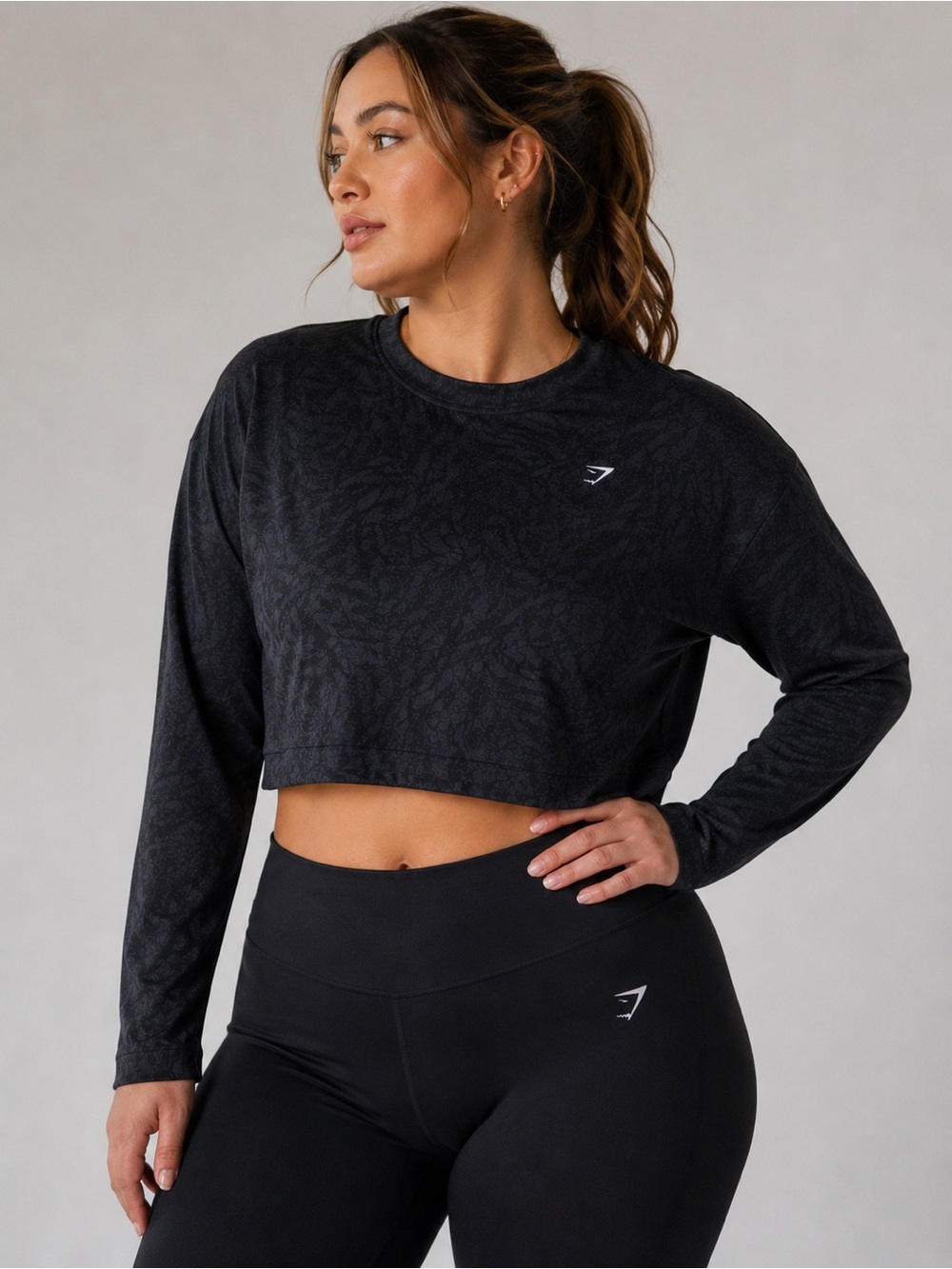 Gymshark Cropped Long Sleeve Athletic Top Performance Workout Shirt